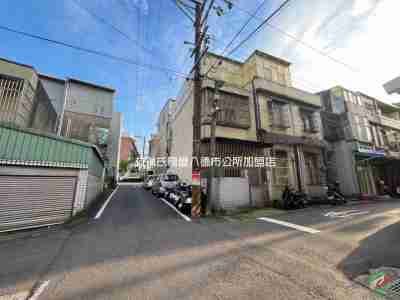 桃園市楊梅區★★★楊梅過嶺新榮路邊間活巷小透天透天 桃園市楊梅區★★★楊梅過嶺新榮路邊間活巷小透天透天